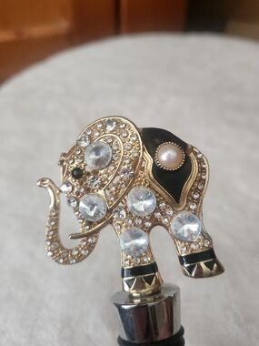Gold Bejeweld Elephant Wine Stopper. About 4 1/2"